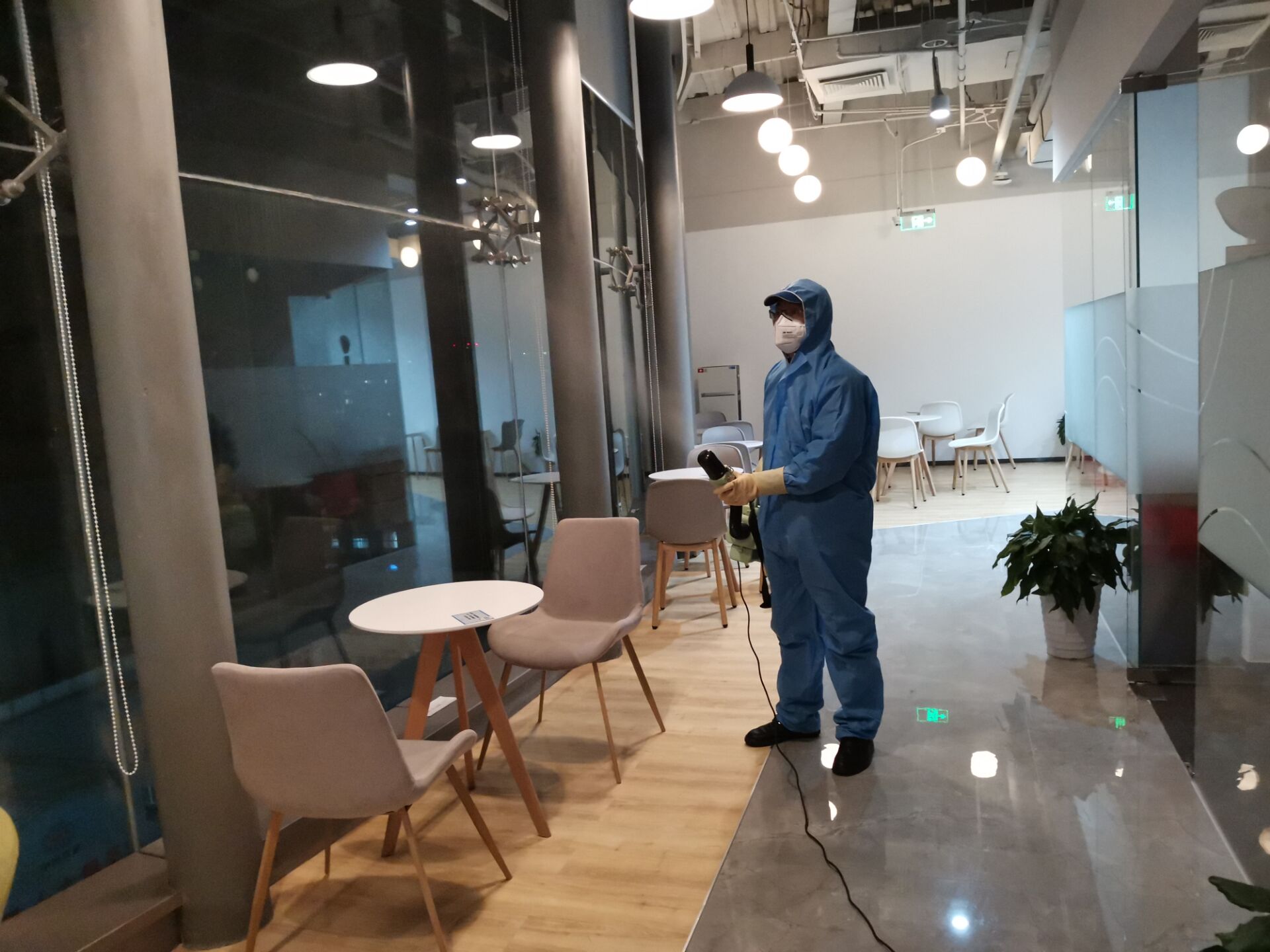 辦公室室內消毒公司有哪些內空氣質量達標設備