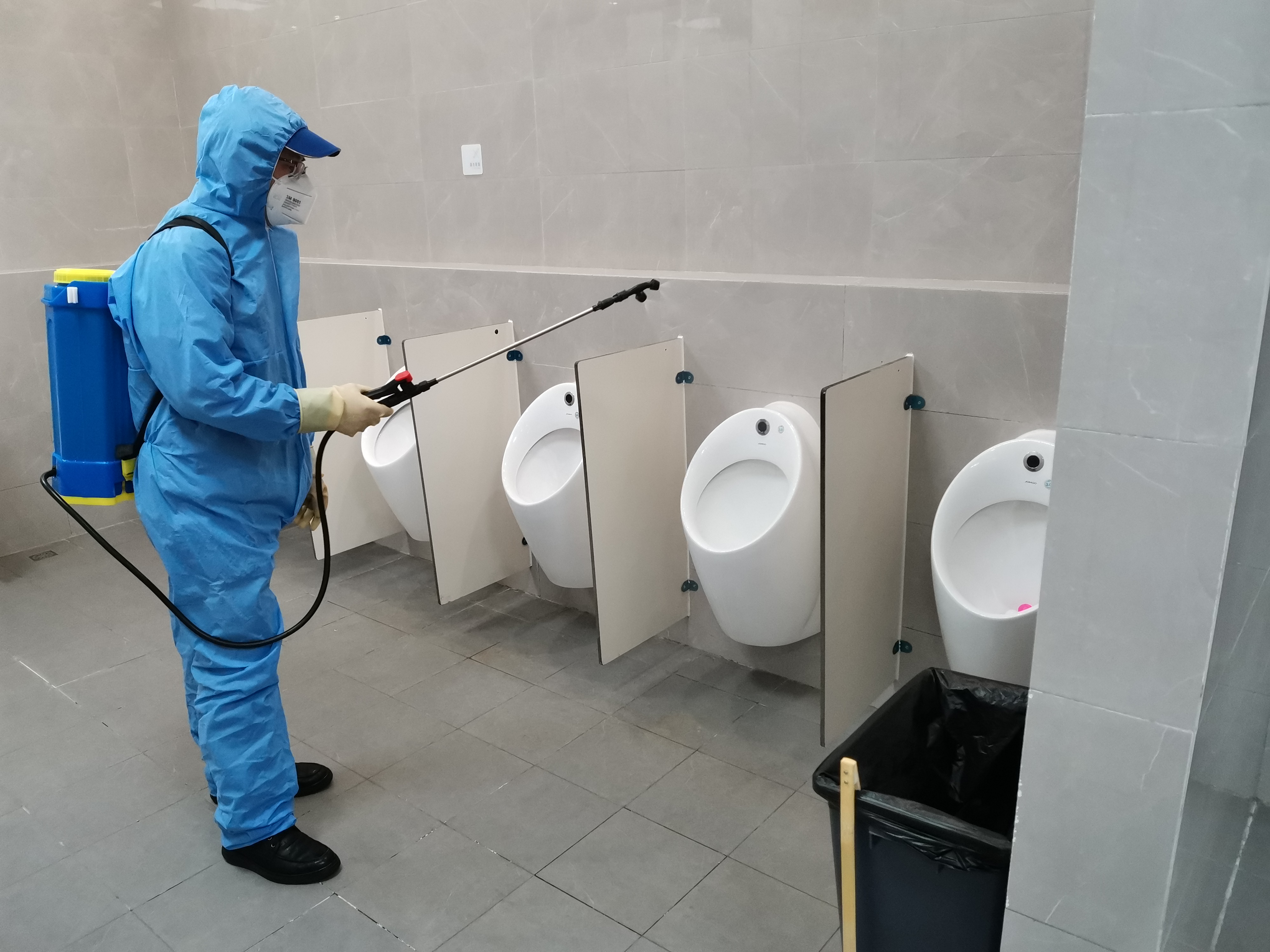 辦公室消毒公司的報(bào)價(jià)設(shè)備殺菌消毒效果達(dá)到百分之九十九以上